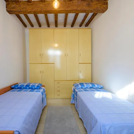 Apartment Locazione Turistica Via Mazzini 23a *